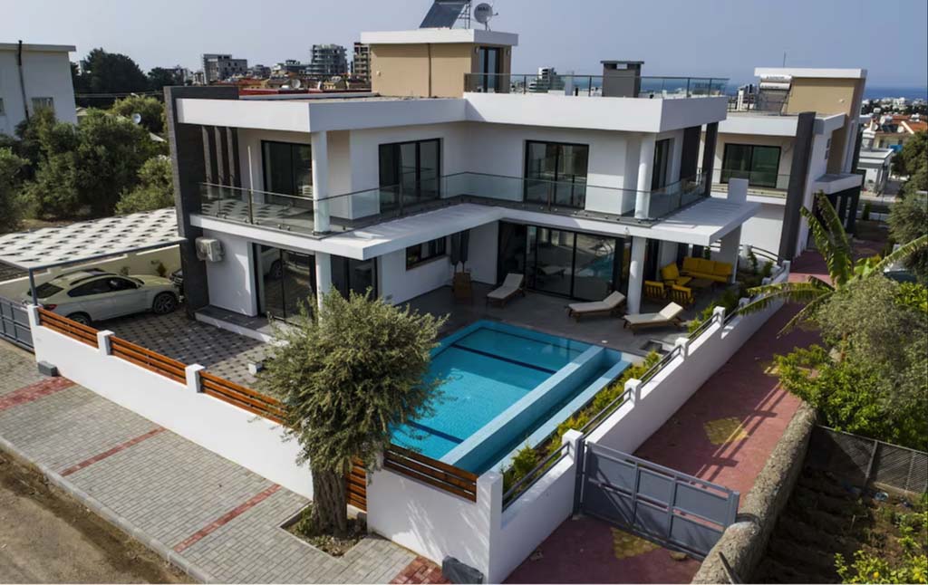 GİRNE / Doğanköy 4+1 Özel Havuzlu Falcon Villa