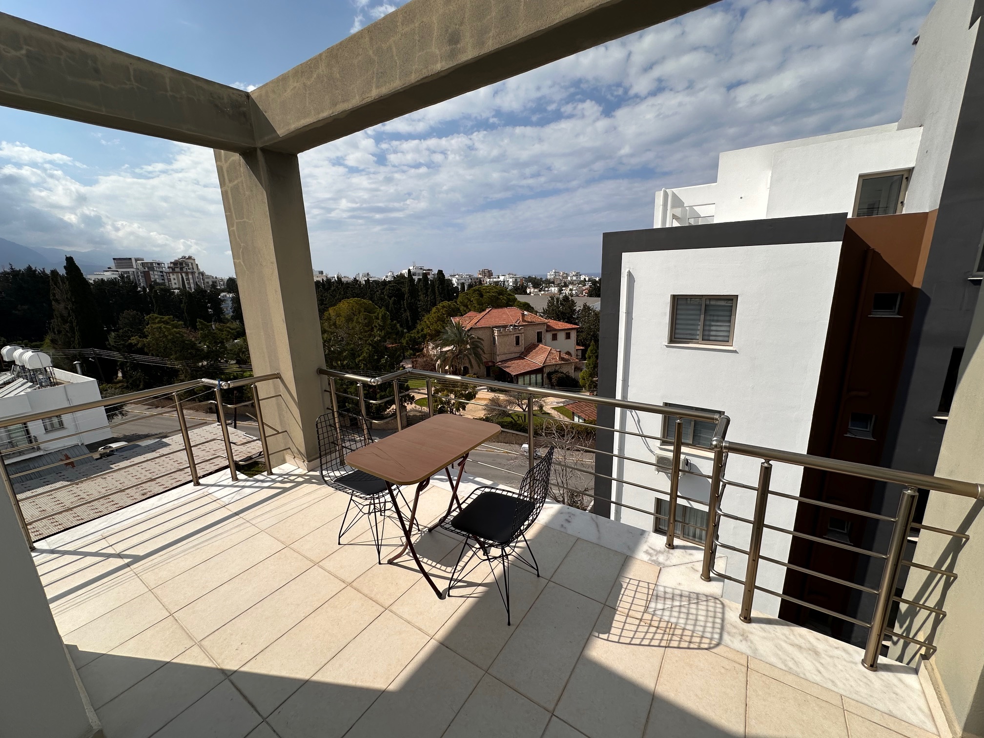 Girne / Çarşı Merkezi 1+1 Penthouse Rezidans Daire