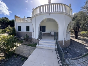 Girne / Alsancak 4+1 Deniz manzaralı Özel Havuzlu Villa 
