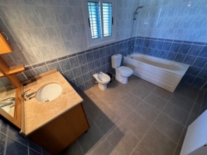 Girne / Alsancak 4+1 Deniz manzaralı Özel Havuzlu Villa 