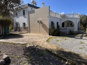 Girne / Alsancak 4+1 Deniz manzaralı Özel Havuzlu Villa 