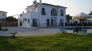 Girne / Alagadi 5+1 Özel Havuzlu Villa