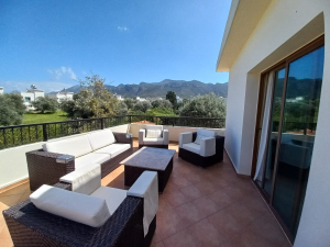 Girne / Merkez Ozankoy 3+1 Özel Havuzlu Villa 