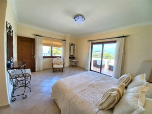 Girne / Merkez Ozankoy 3+1 Özel Havuzlu Villa 