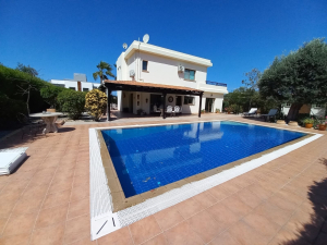 Girne / Merkez Ozankoy 3+1 Özel Havuzlu Villa 
