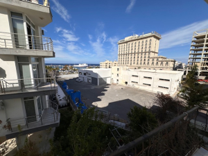 Girne / Merkez, Liman karşısı ,Deniz Manzaralı 2+1 Daire