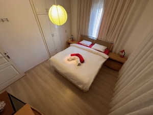 Girne / Merkez, Liman karşısı ,Deniz Manzaralı 2+1 Daire