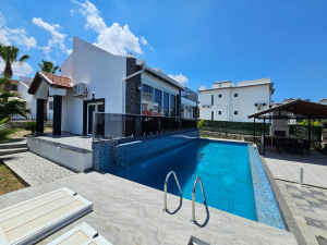 Girne / Karaağaç Müstakil 3+1 Özel Havuzlu Villa