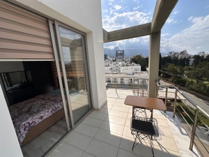Girne / Çarşı Merkezi 1+1 Penthouse Rezidans Daire