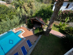 Girne / Yeşiltepe 5+2 HAVUZLU VİLLA