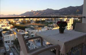 Girne / Çarşı Merkezi Pamfilya Rezidans 2+1 daire 