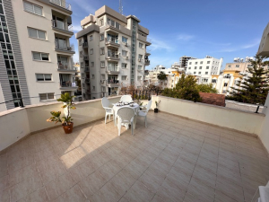 Girne / Merkezde 3+1 full lüks daire + teras