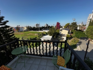Girne / Çarşı Merkezi  2+1 lüks Daire,        Stadyum arkası