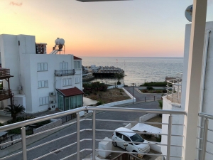 Girne / Karaoğlanlğlu 2+1 deniz kıyısı daire 