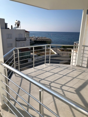 Girne / Karaoğlanlğlu 2+1 deniz kıyısı daire 