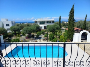 Girne / Çatalköy 4+1 Vista Villa